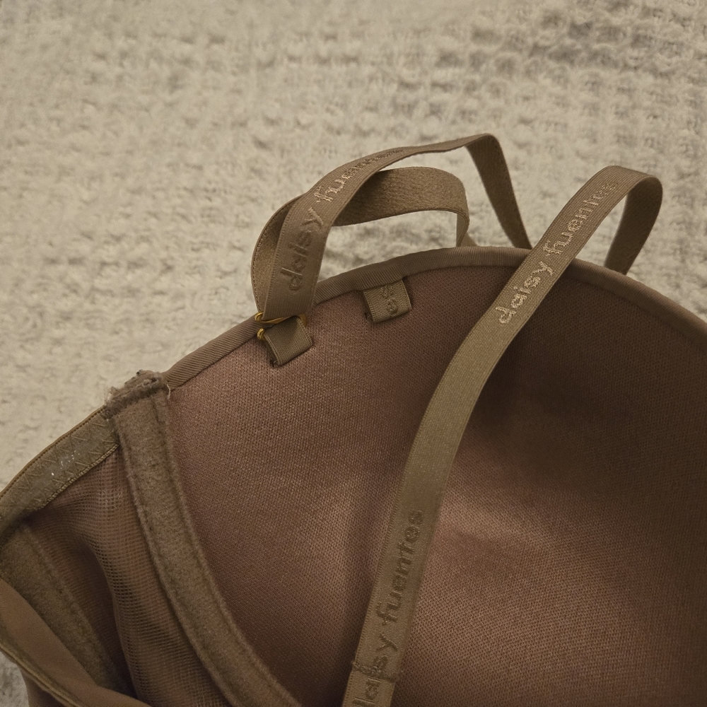 Nude Bra - Picture 7 of 7